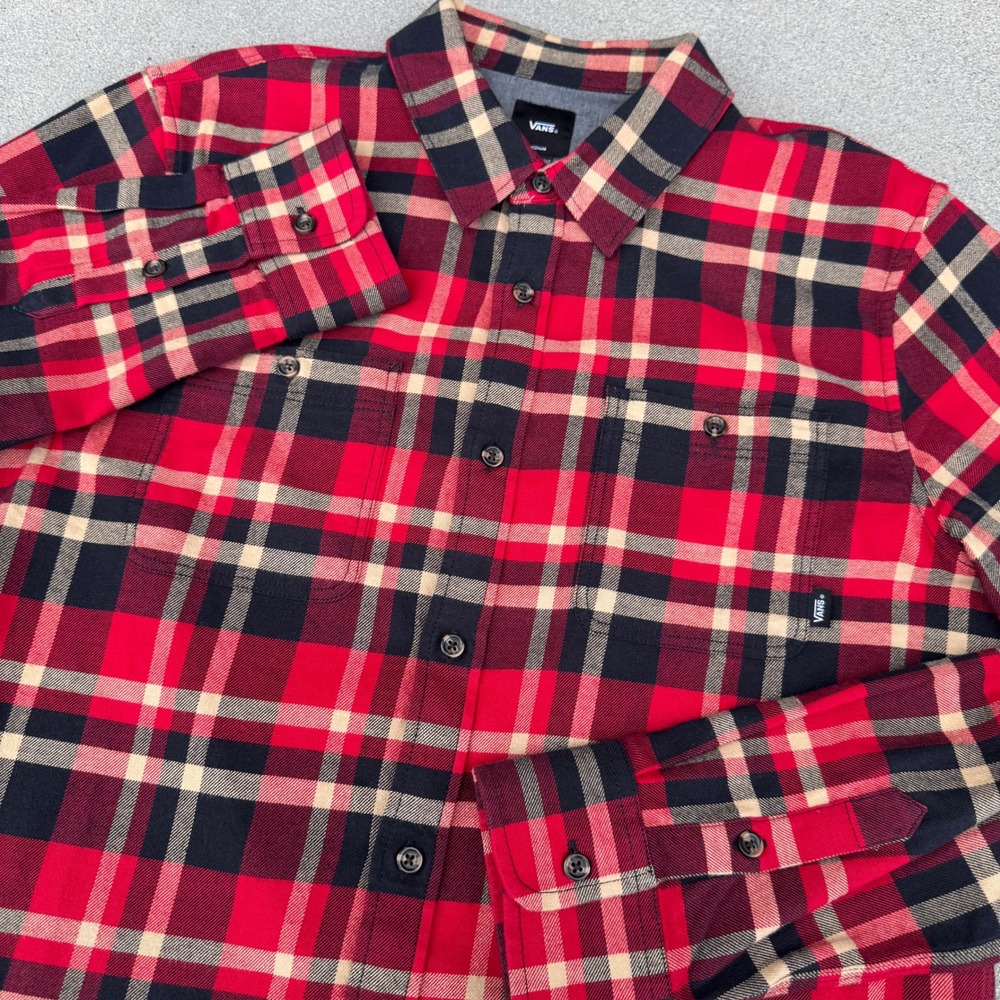 Vans Men Tailored Fit Flannel Shirt Red Black Plaid Long Sleeve Medium
